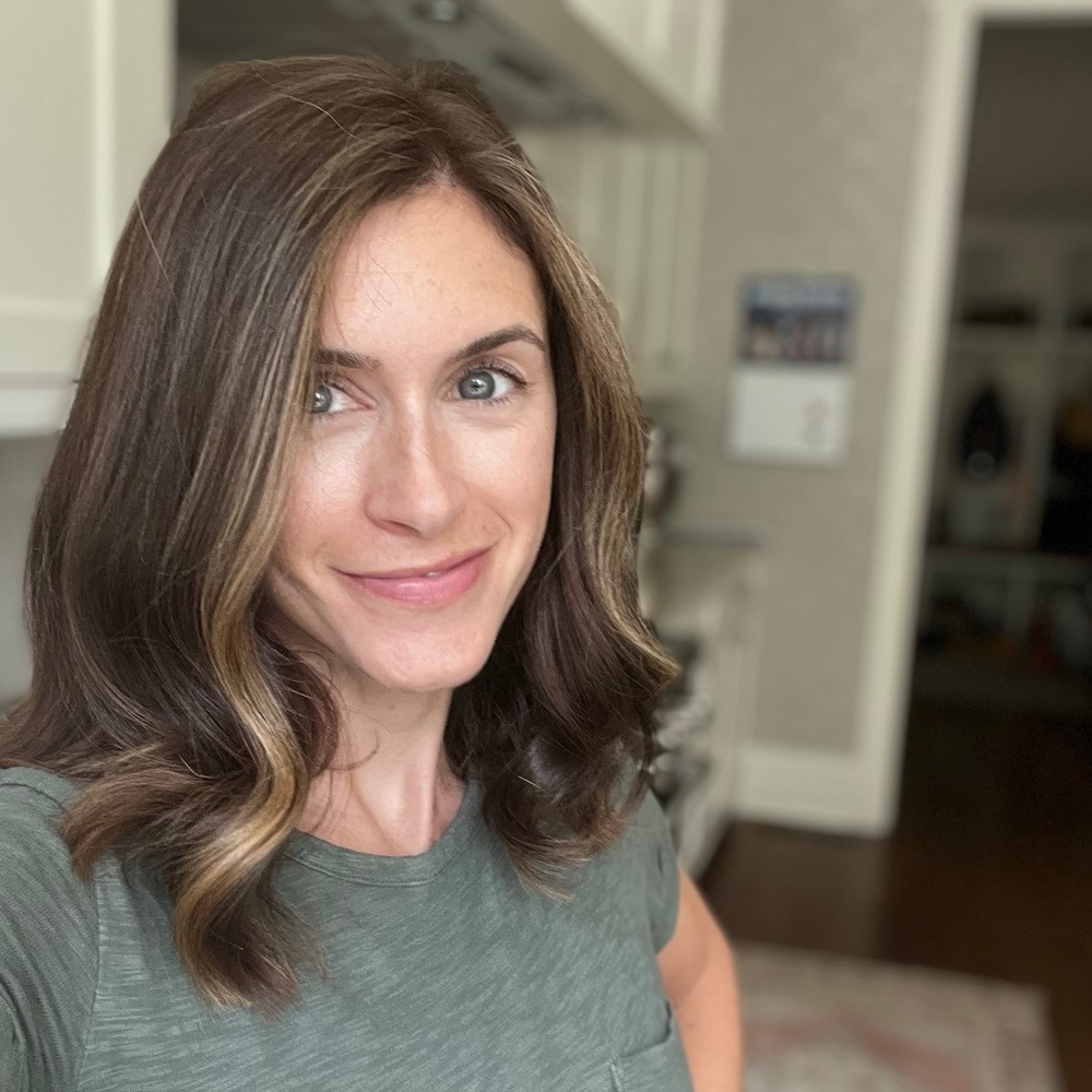Meet your Posher, Dena